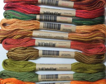 Valdani Variegated 6 Ply Skeins / M69 Lilac Bouquet