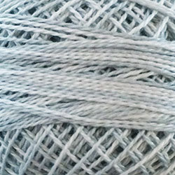 Valdani Variegated Pearl Cotton Ball Size 8 - 73yd / O117 Dove Tail Grey