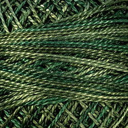 Valdani Variegated Pearl Cotton Ball Size 5 - 46yd / O526 Green Pastures