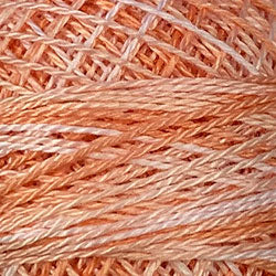 Valdani Variegated Pearl Cotton Ball Size 5 - 46yd / M22 Peaches