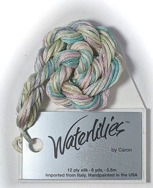 Caron Collection Hand Dyed Waterlilies / 142 Highland Mist